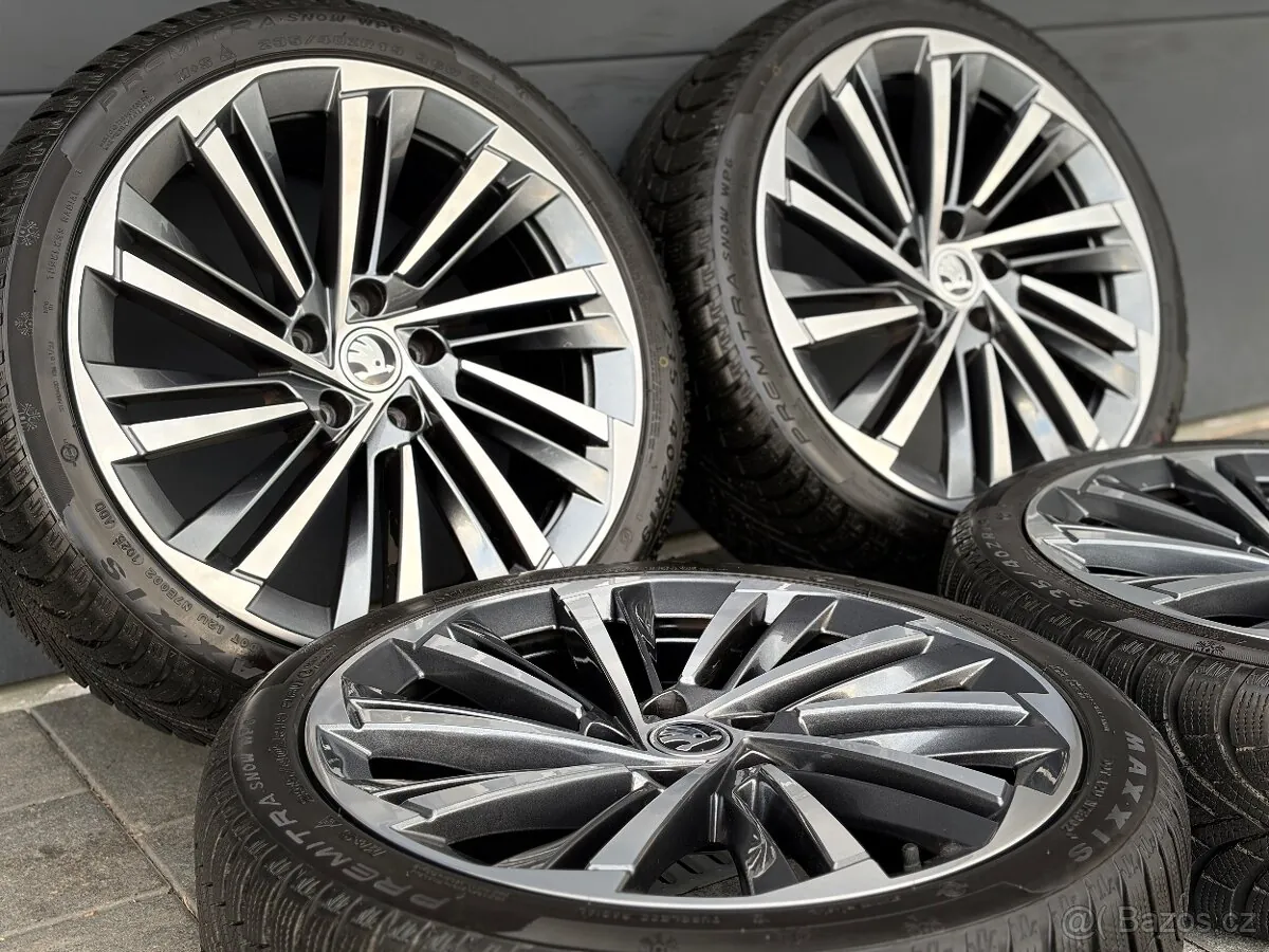 Skoda Superb photo 2
