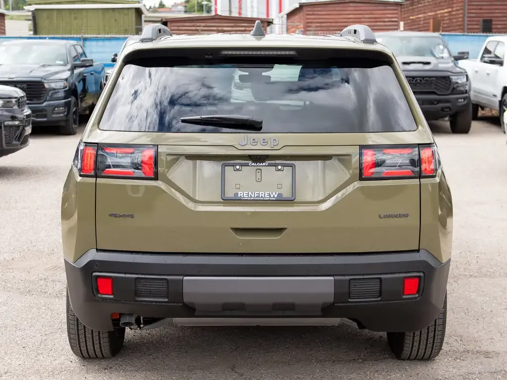 Jeep Cherokee 2026 photo 4