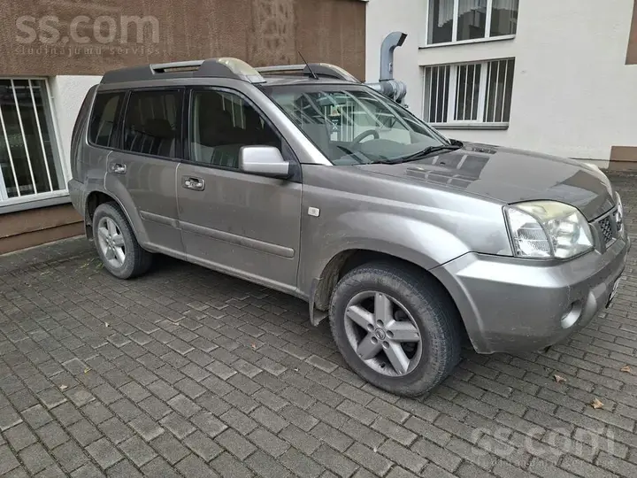 Nissan X-Trail 2005 photo 3