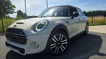 Mini Cooper S 2019 photo 2