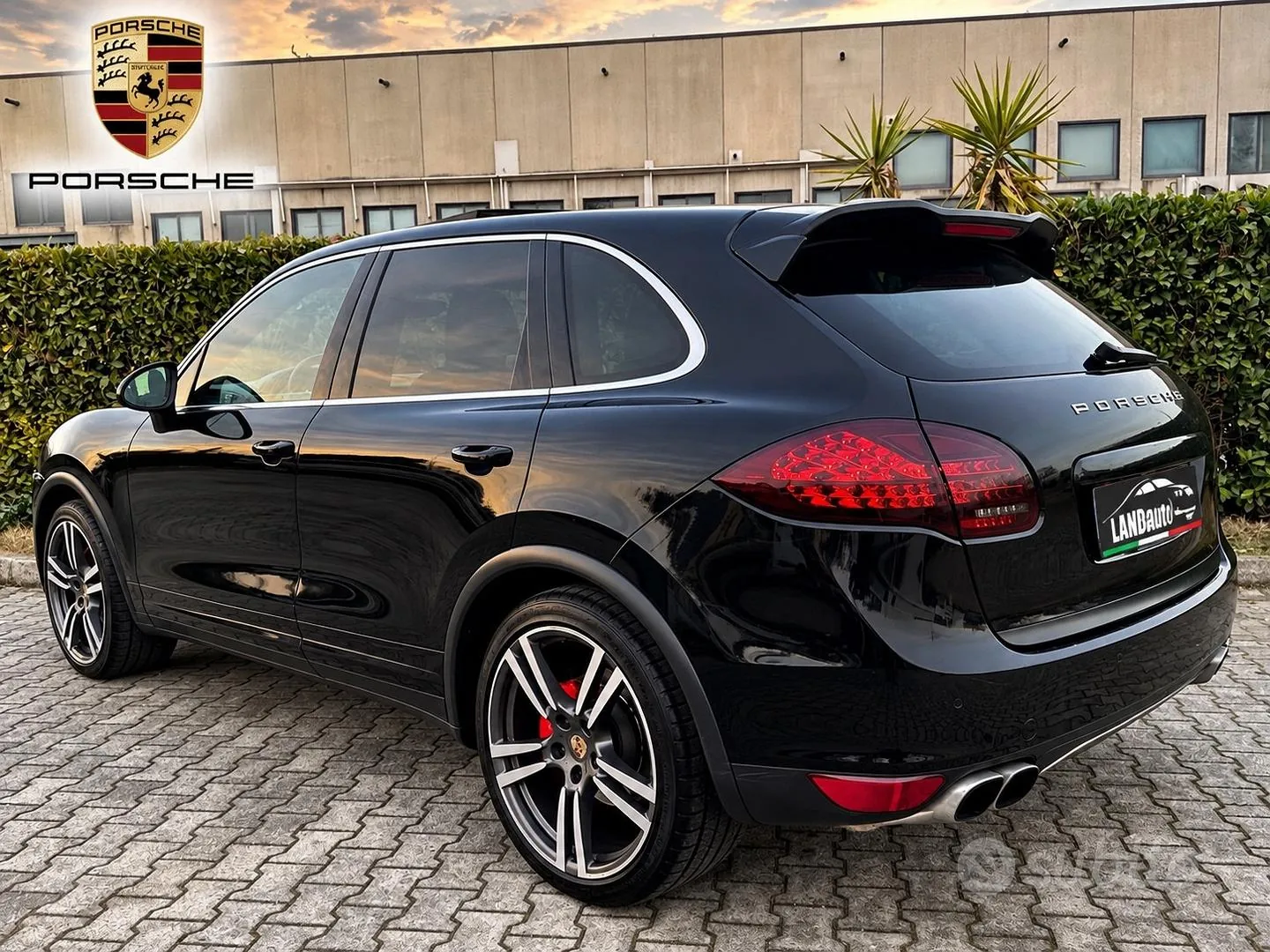 Porsche Cayenne 2012 photo 4