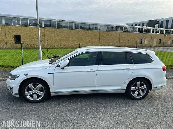 Volkswagen Passat 2017 photo 5