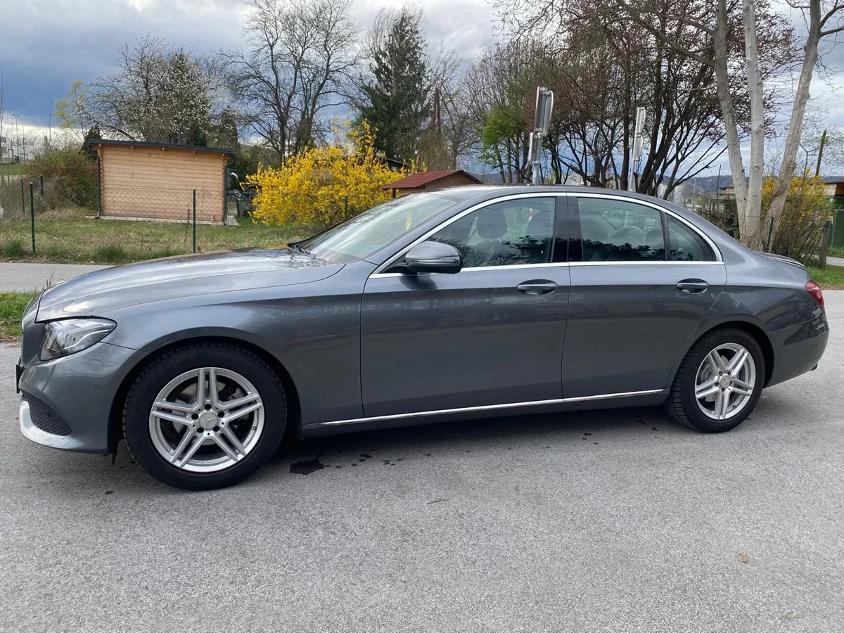 Mercedes-Benz Eklasse 2017 photo 3