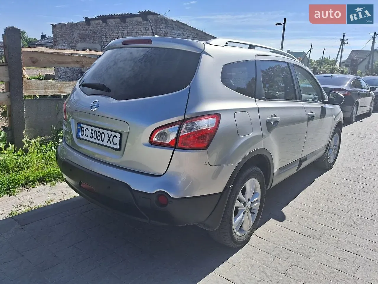 Nissan Qashqai 2010 photo 2