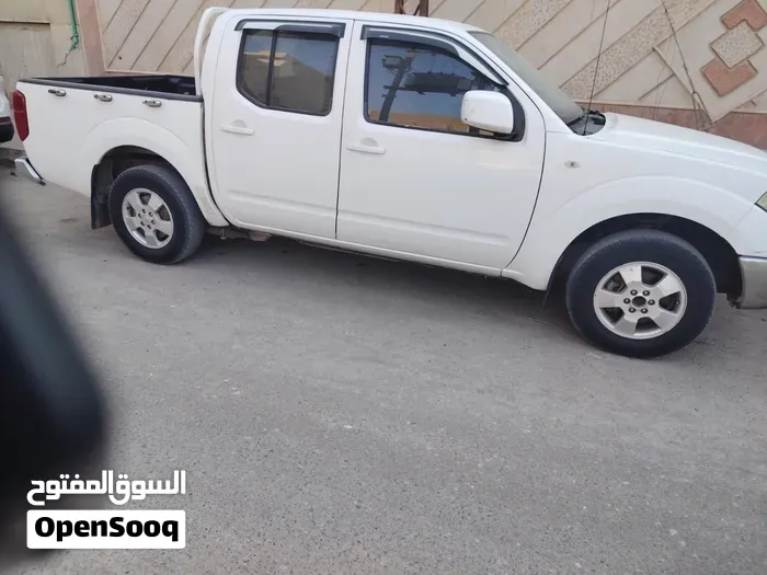 Nissan Navara 2014 photo 3