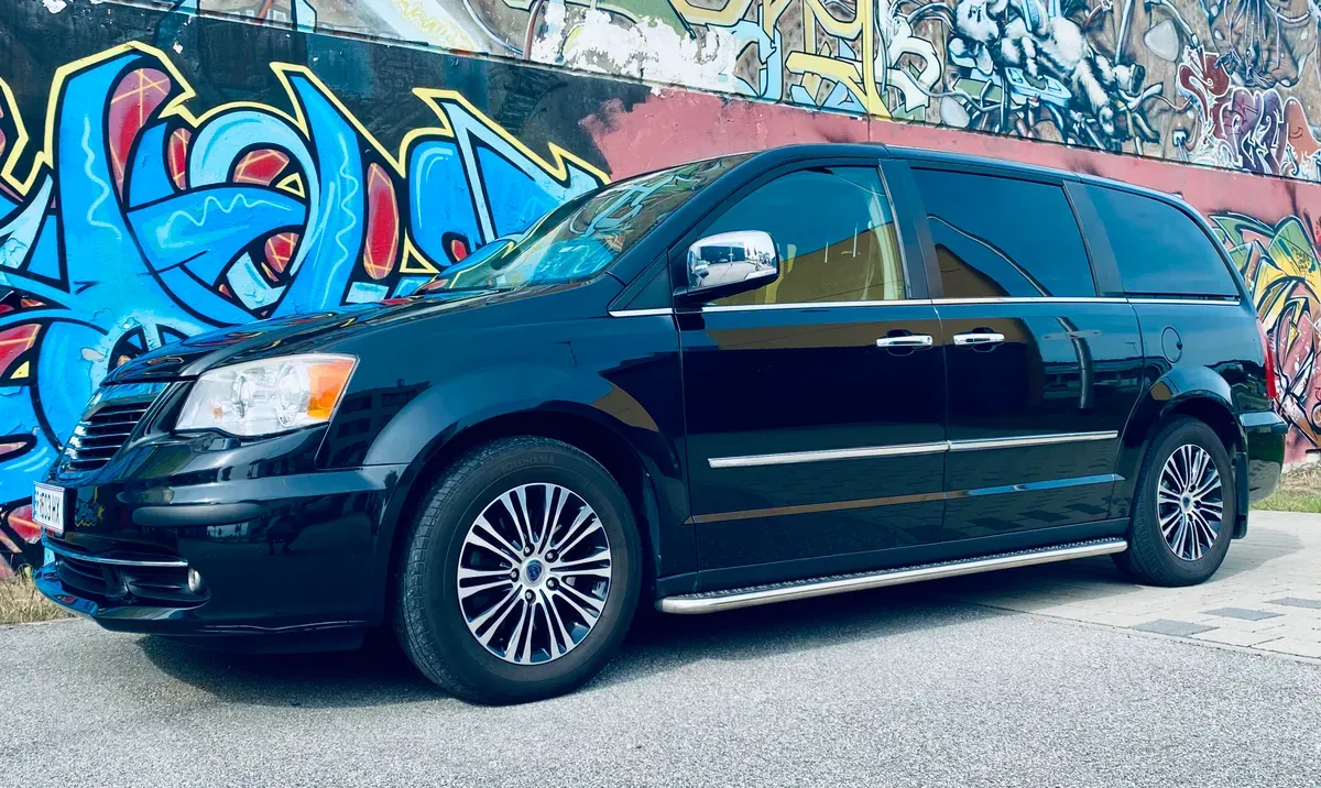 Lancia Voyager