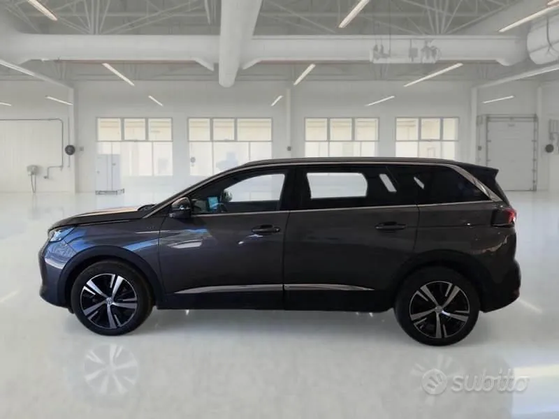 Peugeot 5008 2021 photo 4
