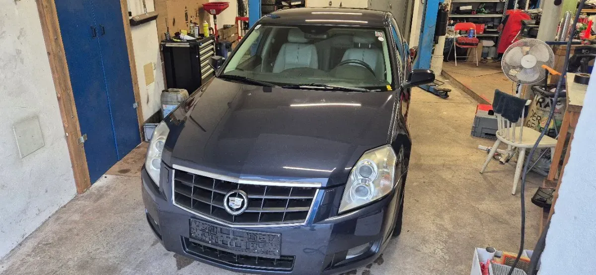 Cadillac Bls