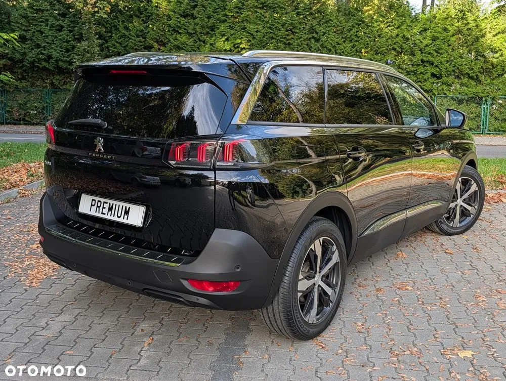 Peugeot 5008 2021 photo 3