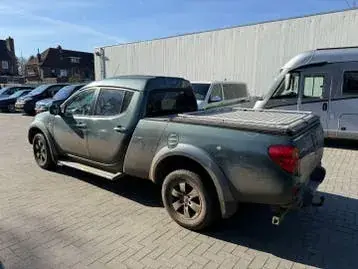 Mitsubishi L200 2009 photo 2