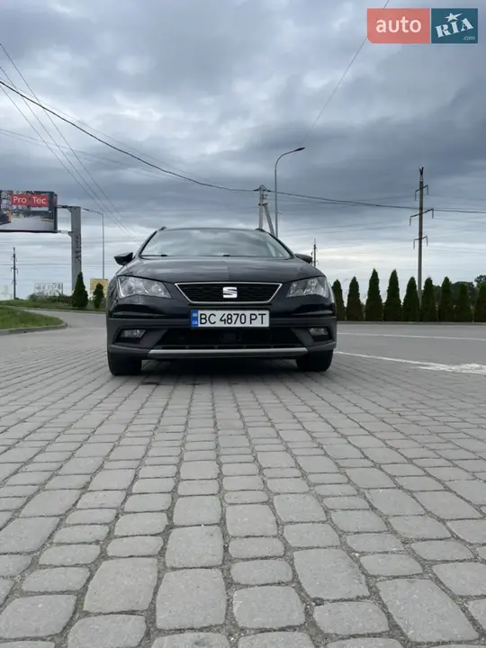 Seat Leon 2019 photo 2