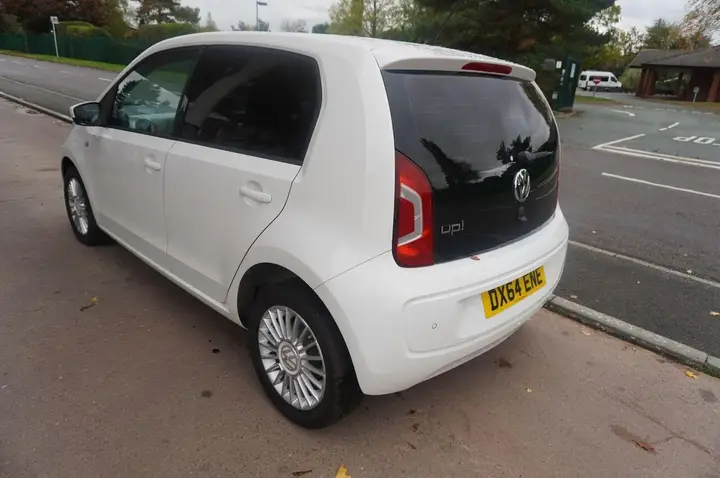 Volkswagen Up 2014 photo 5