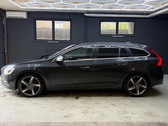 Volvo V60 2014 photo 2