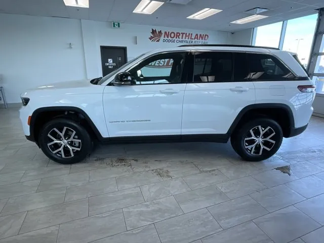 Jeep Grand Cherokee 2024 photo 2