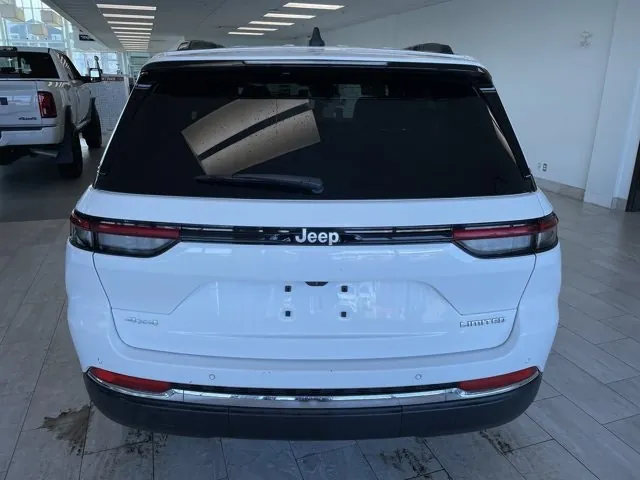 Jeep Grand Cherokee 2024 photo 4