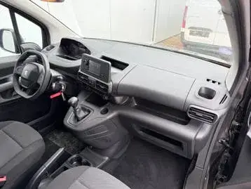 Peugeot Partner 2023 photo 3