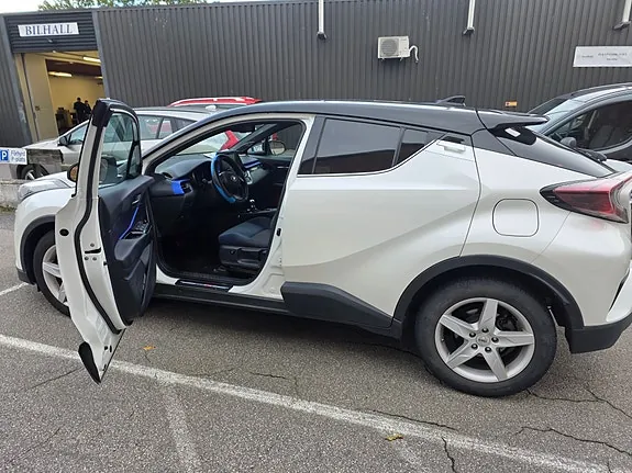 Toyota C-Hr 2017 photo 4