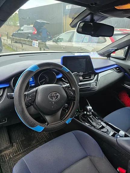 Toyota C-Hr 2017 photo 5