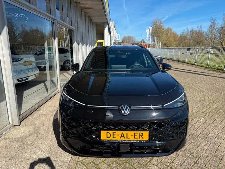 Volkswagen T-Roc 2026 photo 2