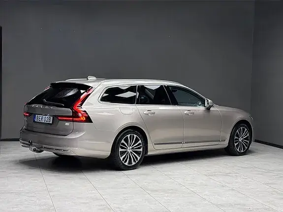 Volvo V90 2024 photo 2