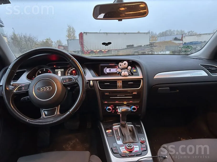 Audi A4 2013 photo 4