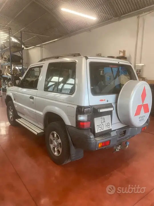 Mitsubishi Pajero 1998 photo 4
