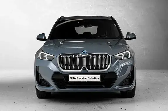 BMW Ix1 2023 photo 3