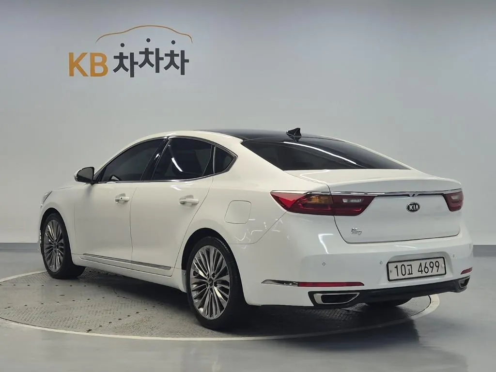 Kia K7 2017 photo 2