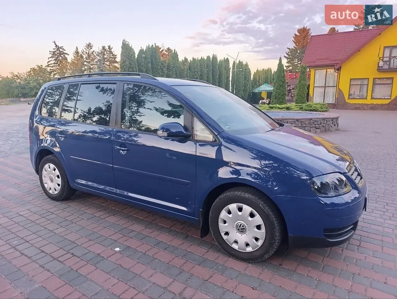 Volkswagen Touran 2006 photo 3