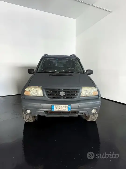 Suzuki Vitara 2004 photo 4