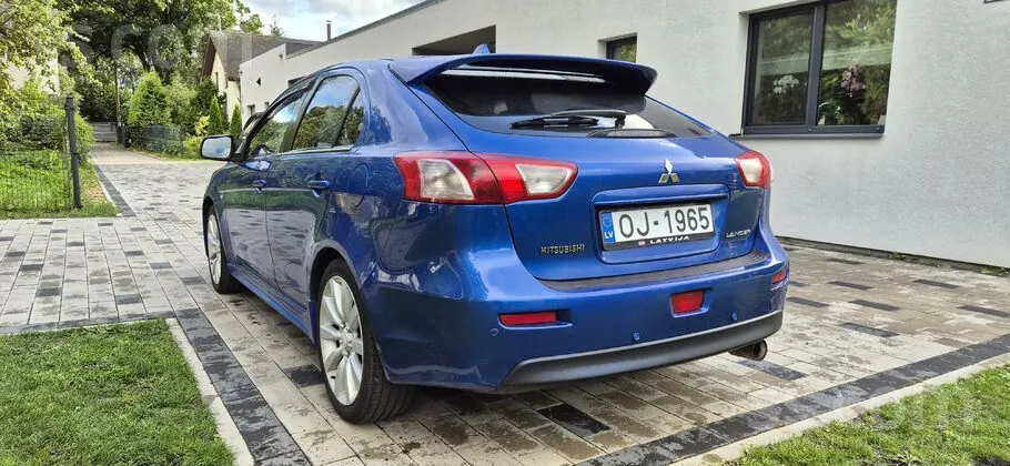 Mitsubishi Lancer 2009 photo 3