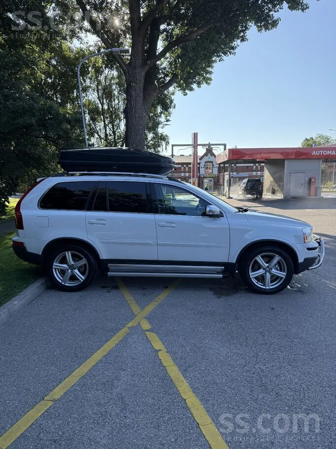 Volvo Xc90 2011 photo 2