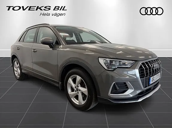 Audi Q3 2022 photo 4