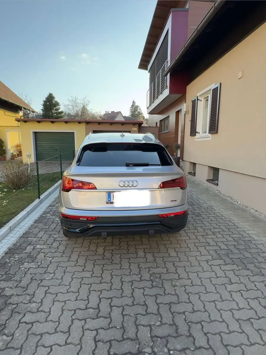 Audi Q5 2022 photo 2