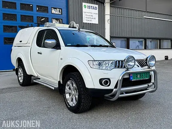 Mitsubishi L200 2012 photo 3