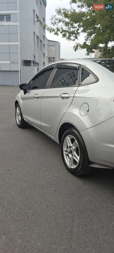 Ford Fiesta 2017 photo 4
