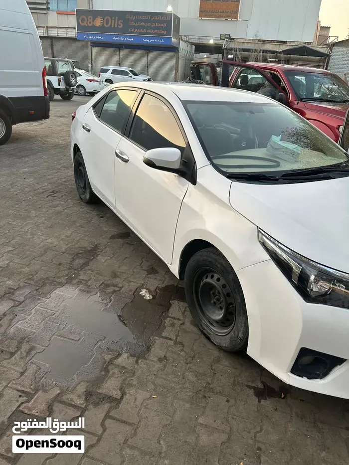 Toyota Corolla 2015 photo 2