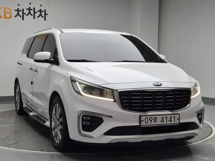Kia Carnival 2019 photo 4
