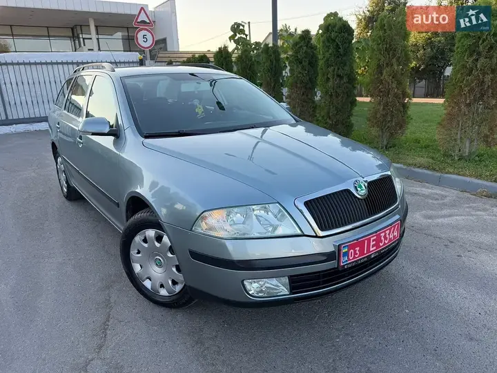 Skoda Octavia 2007 photo 2