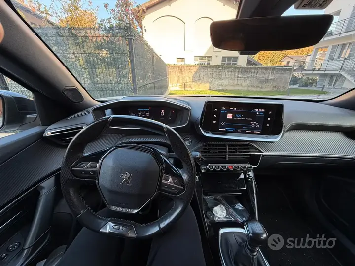 Peugeot 2008 2020 photo 4