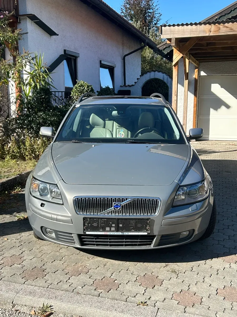 Volvo V50