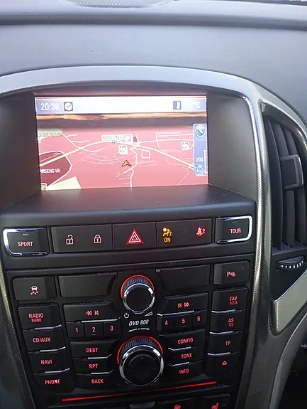 Opel Astra 2011 photo 2