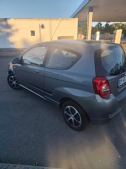 Chevrolet Aveo 2010 photo 5
