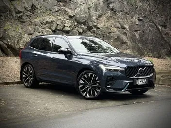 Volvo Xc60 2025 photo 2