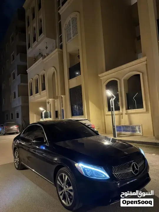 Mercedes-Benz C-Class 2018 photo 4