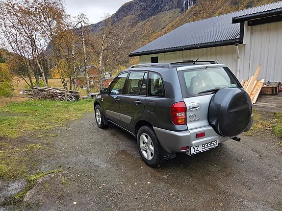 Toyota Rav4 2005 photo 3