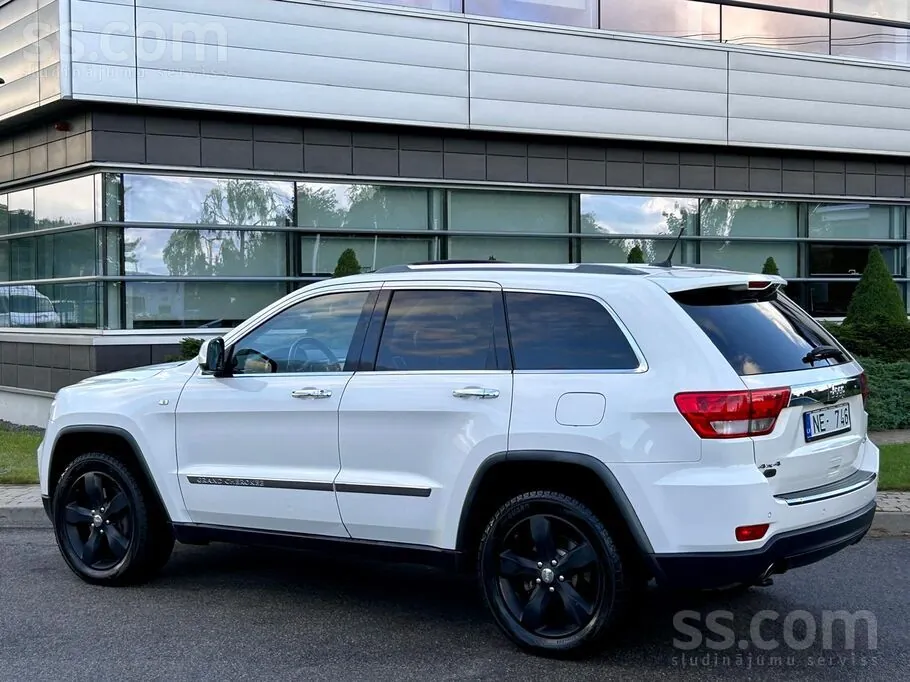 Jeep Grand Cherokee 2011 photo 5