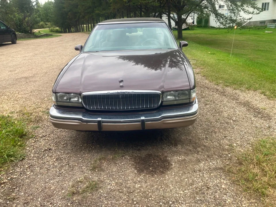Buick Park Avenue 1993 photo 3