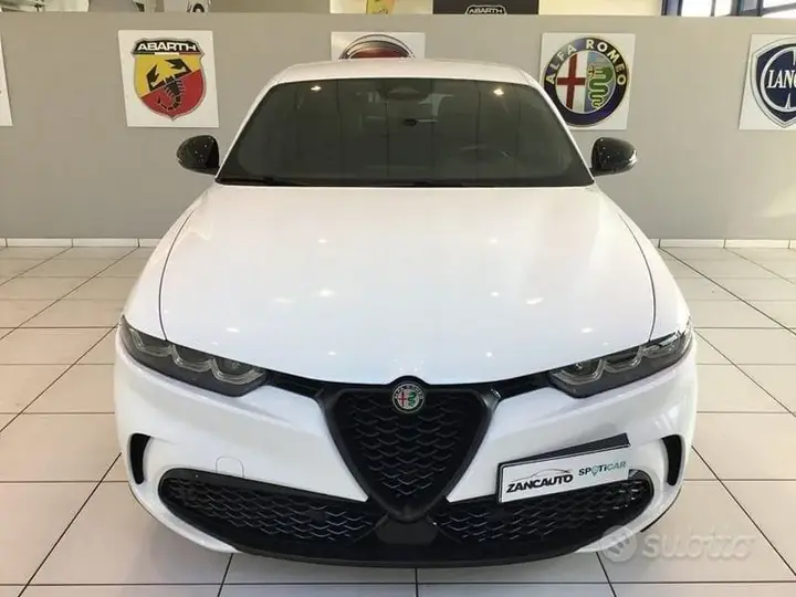 Alfa Romeo Tonale 2025 photo 3