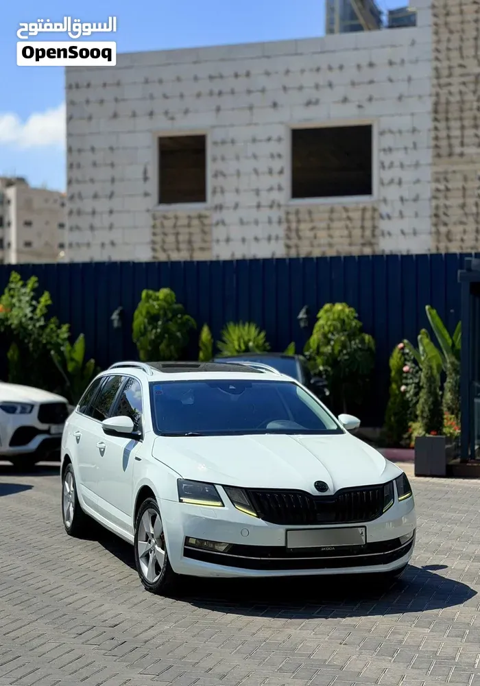Skoda Octavia 2018 photo 2